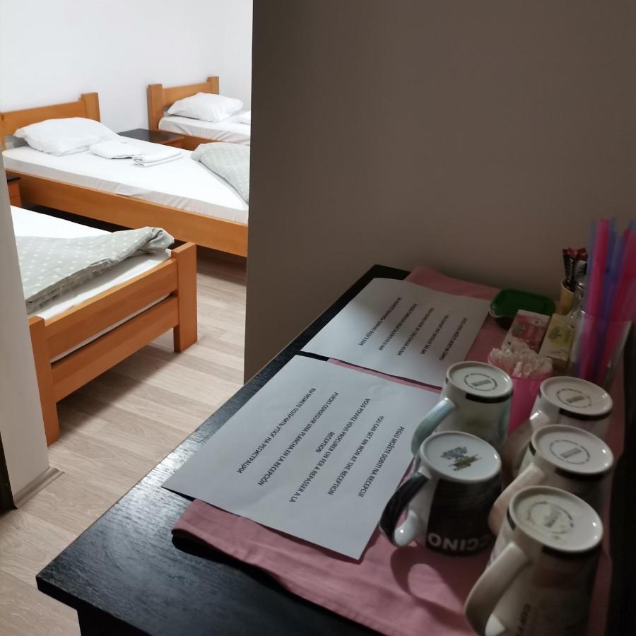 Hotel Duga โนวีซาด ภายนอก รูปภาพ