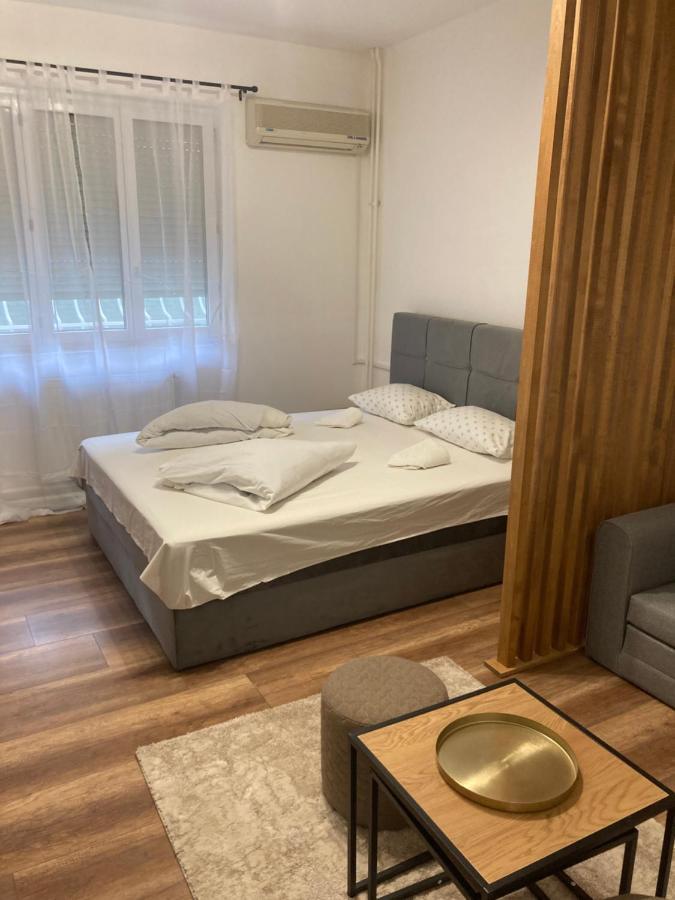 Hotel Duga โนวีซาด ภายนอก รูปภาพ