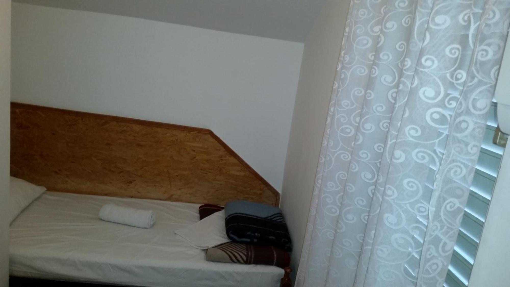 Hotel Duga โนวีซาด ภายนอก รูปภาพ