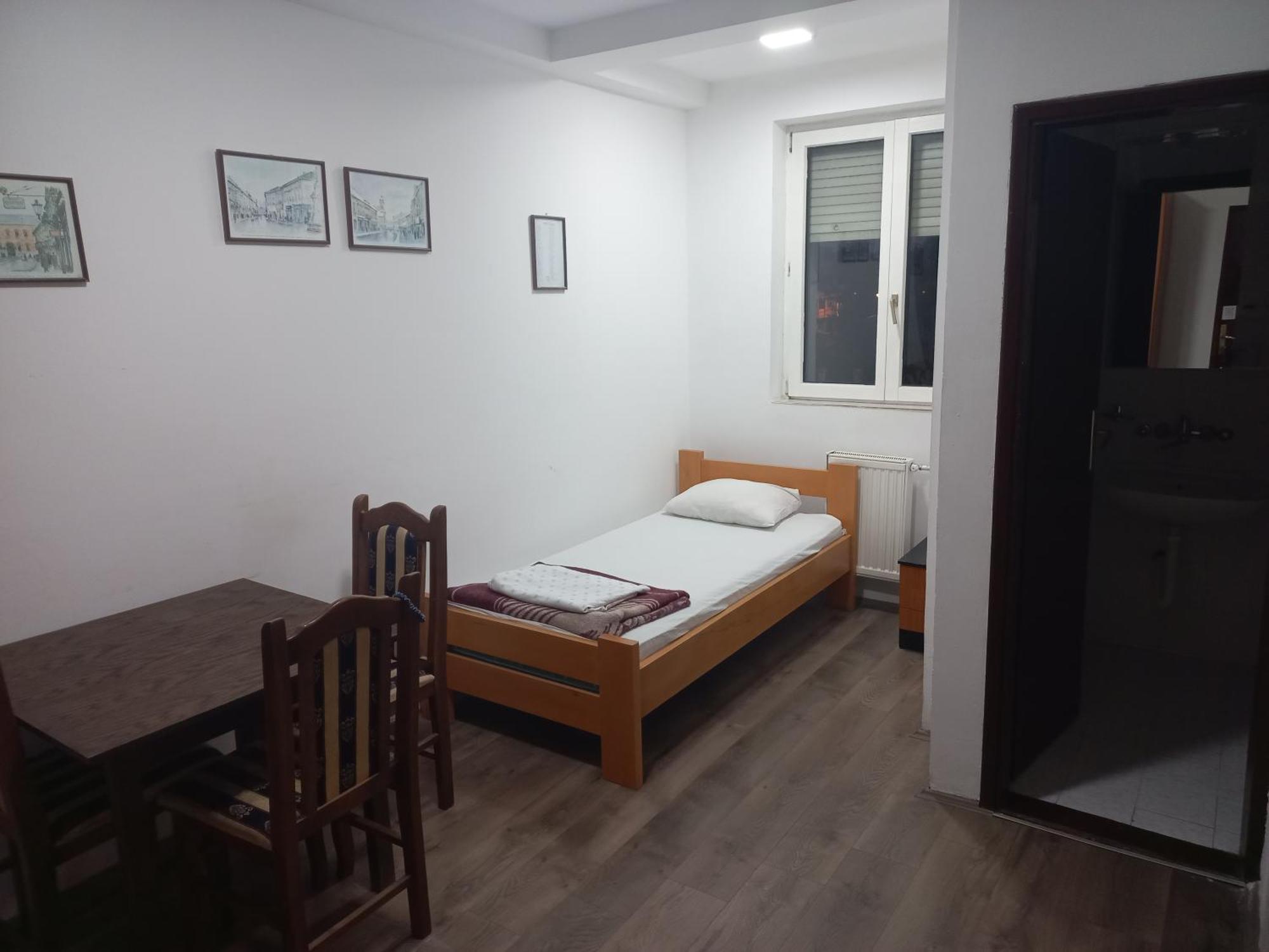 Hotel Duga โนวีซาด ภายนอก รูปภาพ