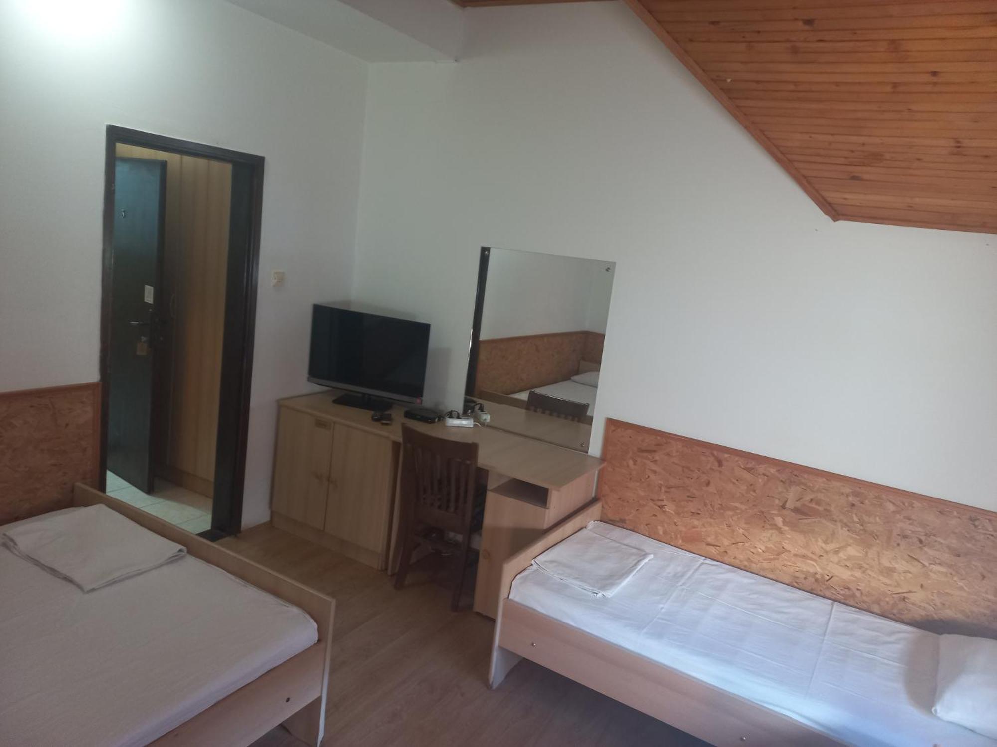 Hotel Duga โนวีซาด ภายนอก รูปภาพ